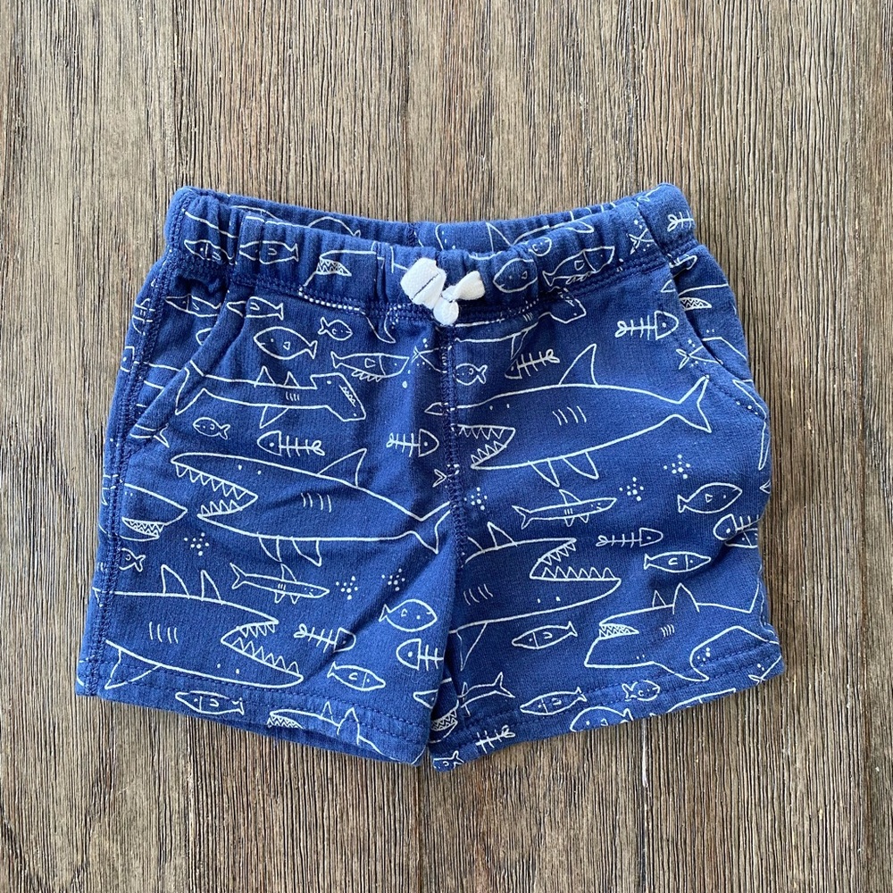 4/$20 Carter’s baby boy shorts 6 month
